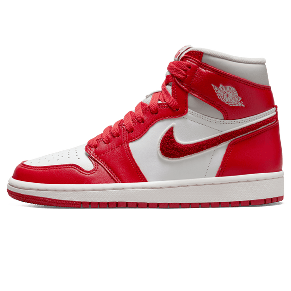 Air Jordan 1 High OG Wmns 'Newstalgia Chenille'- Streetwear Fashion - lacezy.com