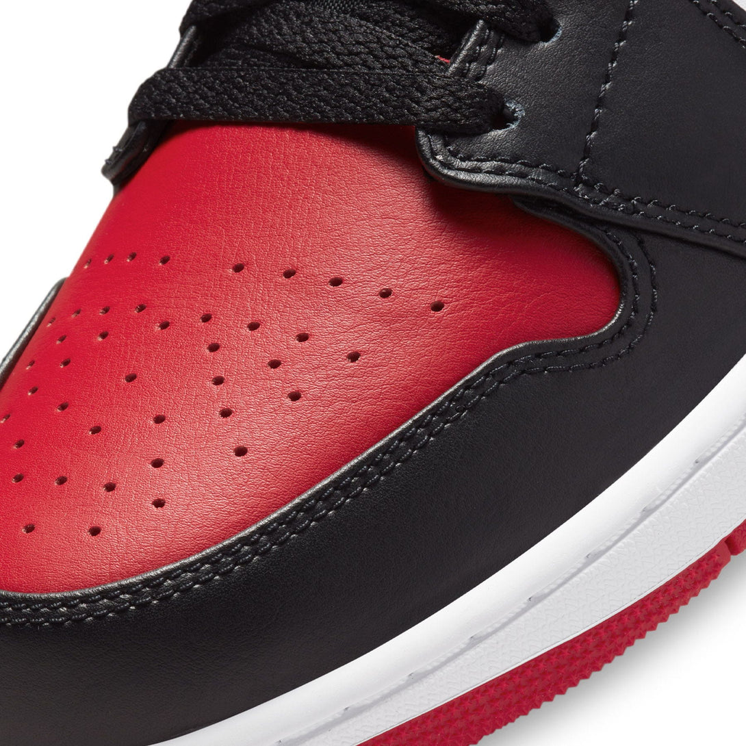 Air Jordan 1 Low 'Bred Toe'- Streetwear Fashion - lacezy.com