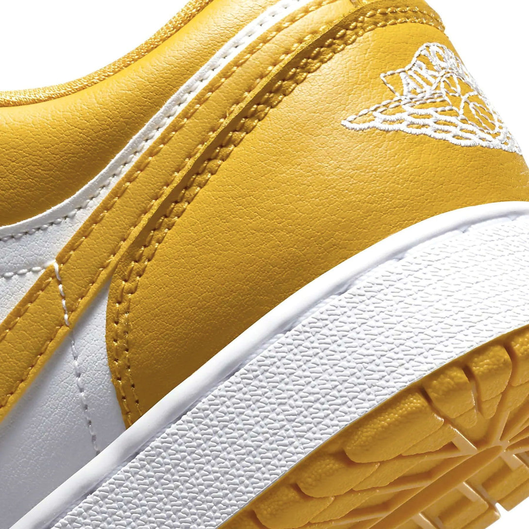 Air Jordan 1 Low GS 'Pollen'- Streetwear Fashion - lacezy.com