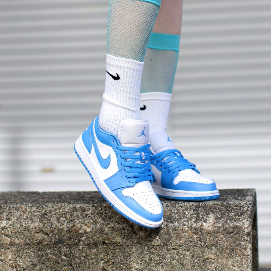 Air Jordan 1 Low Wmns 'UNC'- Streetwear Fashion - lacezy.com