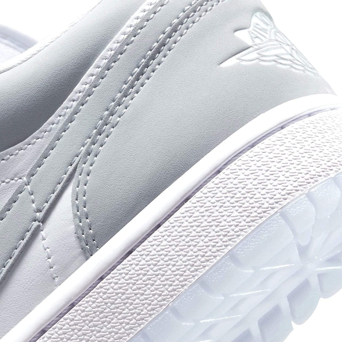 Air Jordan 1 Low Wmns 'White Wolf Grey'- Streetwear Fashion - lacezy.com