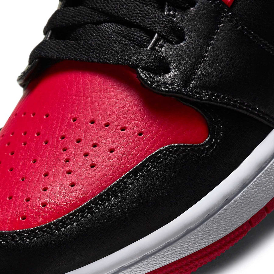 Air Jordan 1 Mid Banned 2020- Streetwear Fashion - lacezy.com