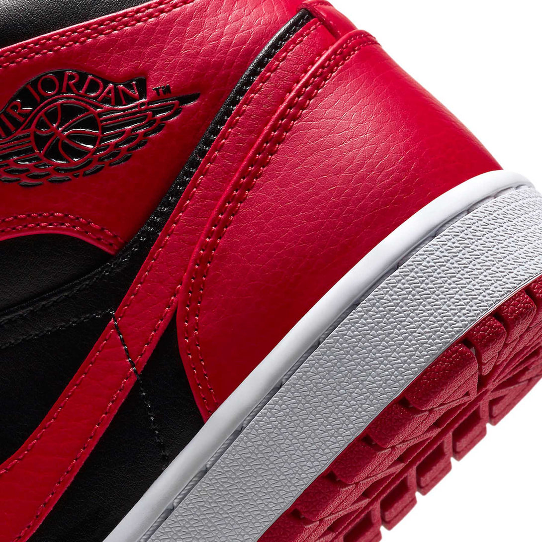 Air Jordan 1 Mid Banned 2020- Streetwear Fashion - lacezy.com