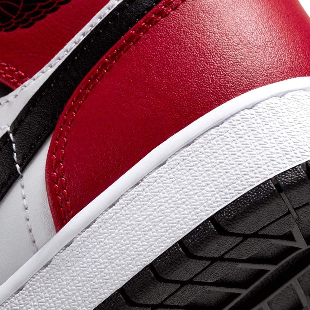 Air Jordan 1 Mid Chicago Black Toe GS- Streetwear Fashion - lacezy.com