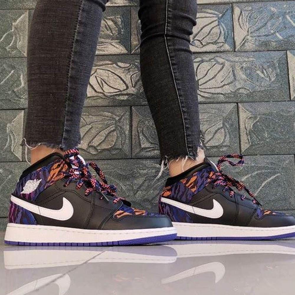 Air Jordan 1 Mid GS 'Tiger Print'- Streetwear Fashion - lacezy.com