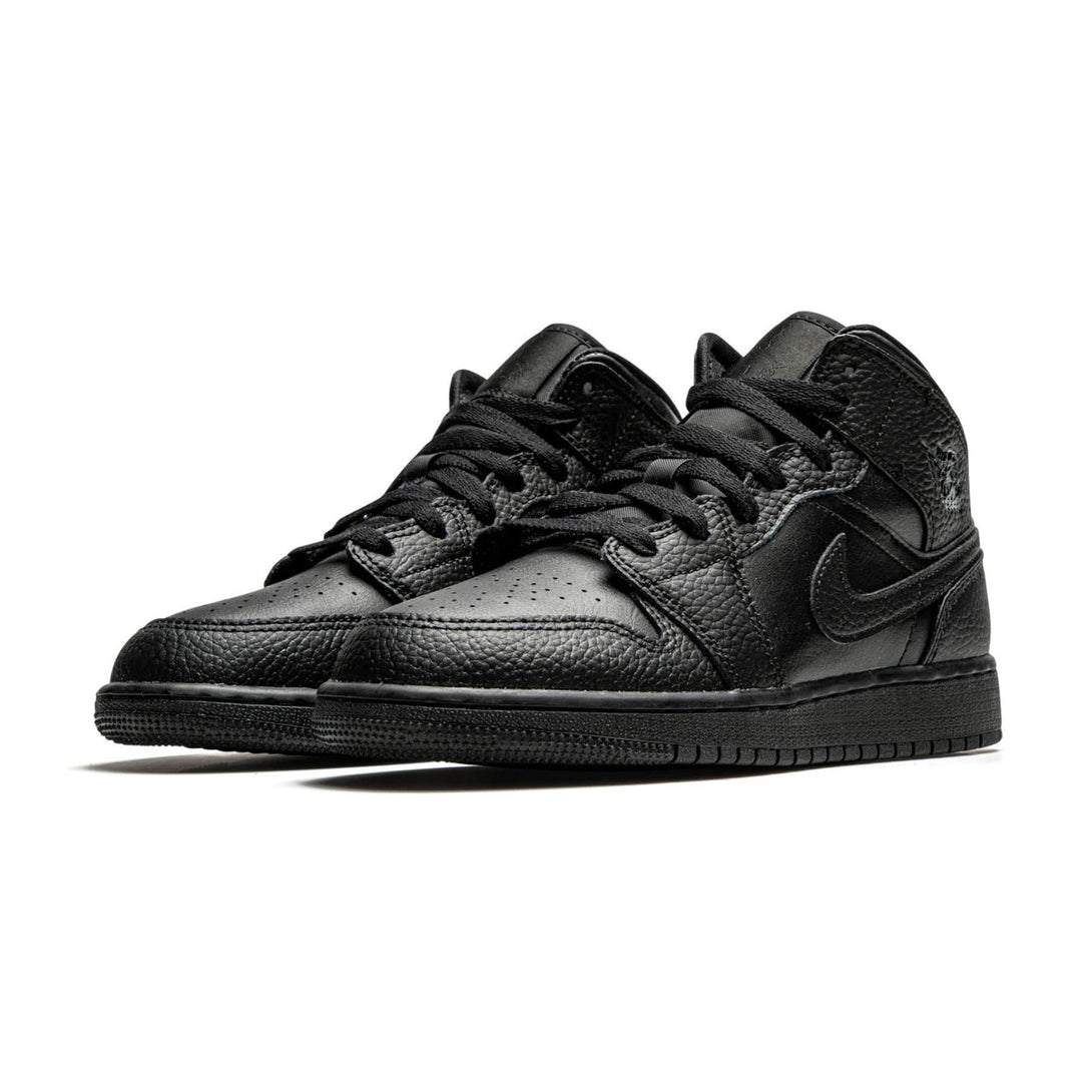 Air Jordan 1 Mid GS 'Triple Black' 2020- Streetwear Fashion - lacezy.com