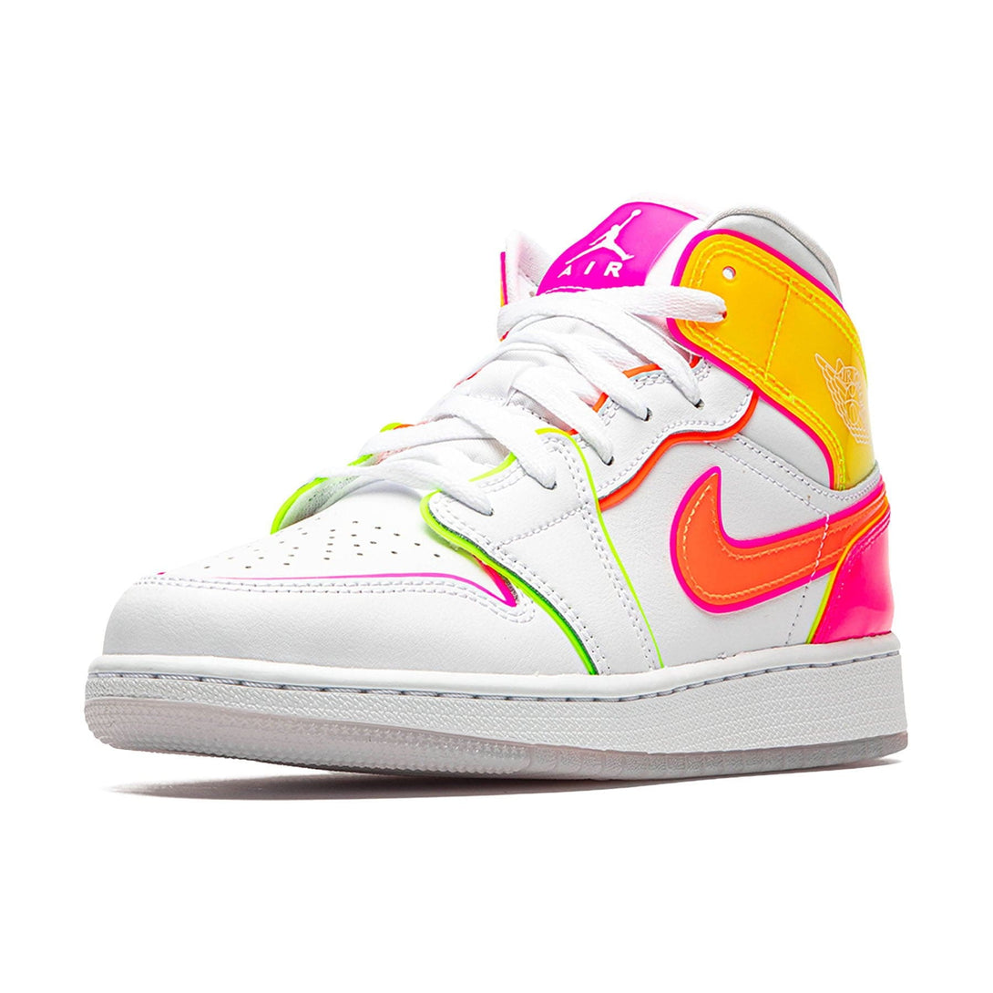 Air Jordan 1 Mid SE GS 'Edge Glow'- Streetwear Fashion - lacezy.com