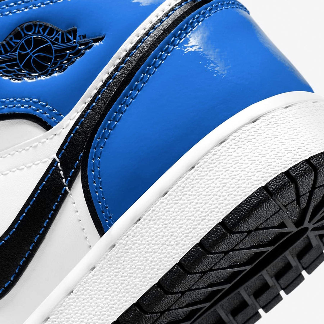 Air Jordan 1 Mid SE GS 'Signal Blue'- Streetwear Fashion - lacezy.com