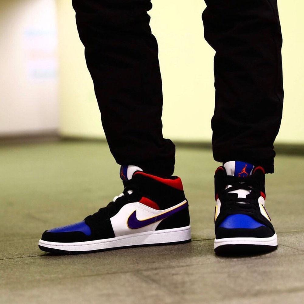 Air Jordan 1 Mid SE 'Rivals'- Streetwear Fashion - lacezy.com