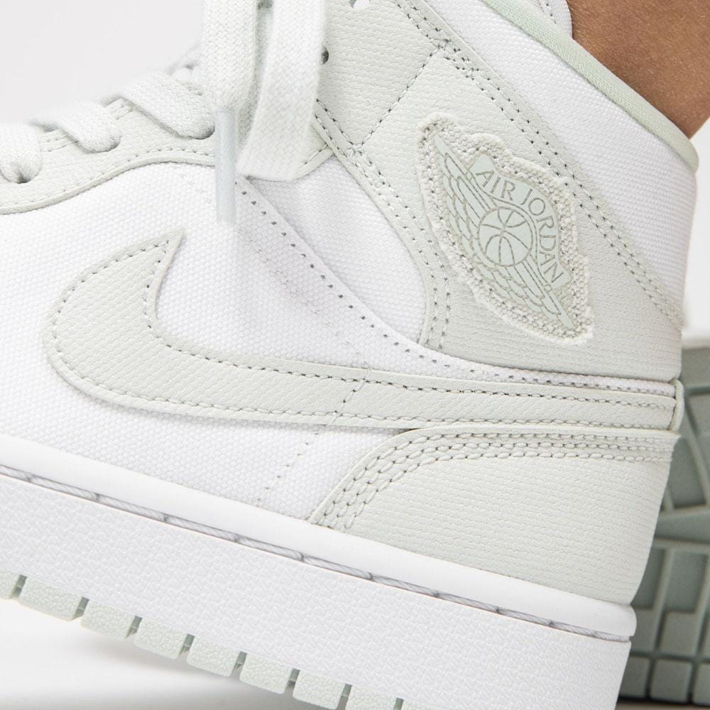 Air Jordan 1 Mid Spruce Aura (W)- Streetwear Fashion - lacezy.com