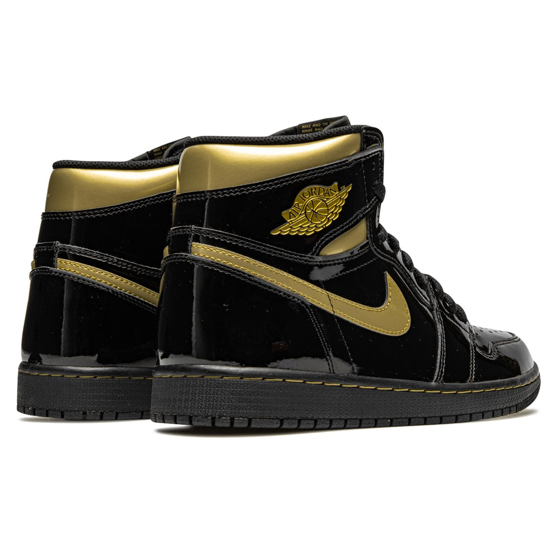 Air Jordan 1 Retro High OG 'Black Metallic Gold'- Streetwear Fashion - lacezy.com