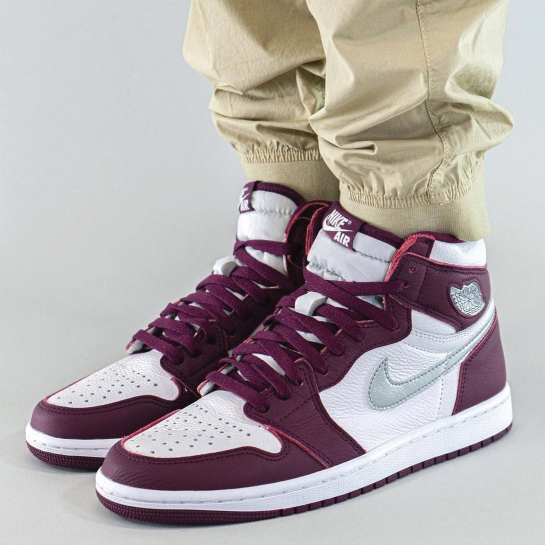 Air Jordan 1 Retro High OG 'Bordeaux'- Streetwear Fashion - lacezy.com