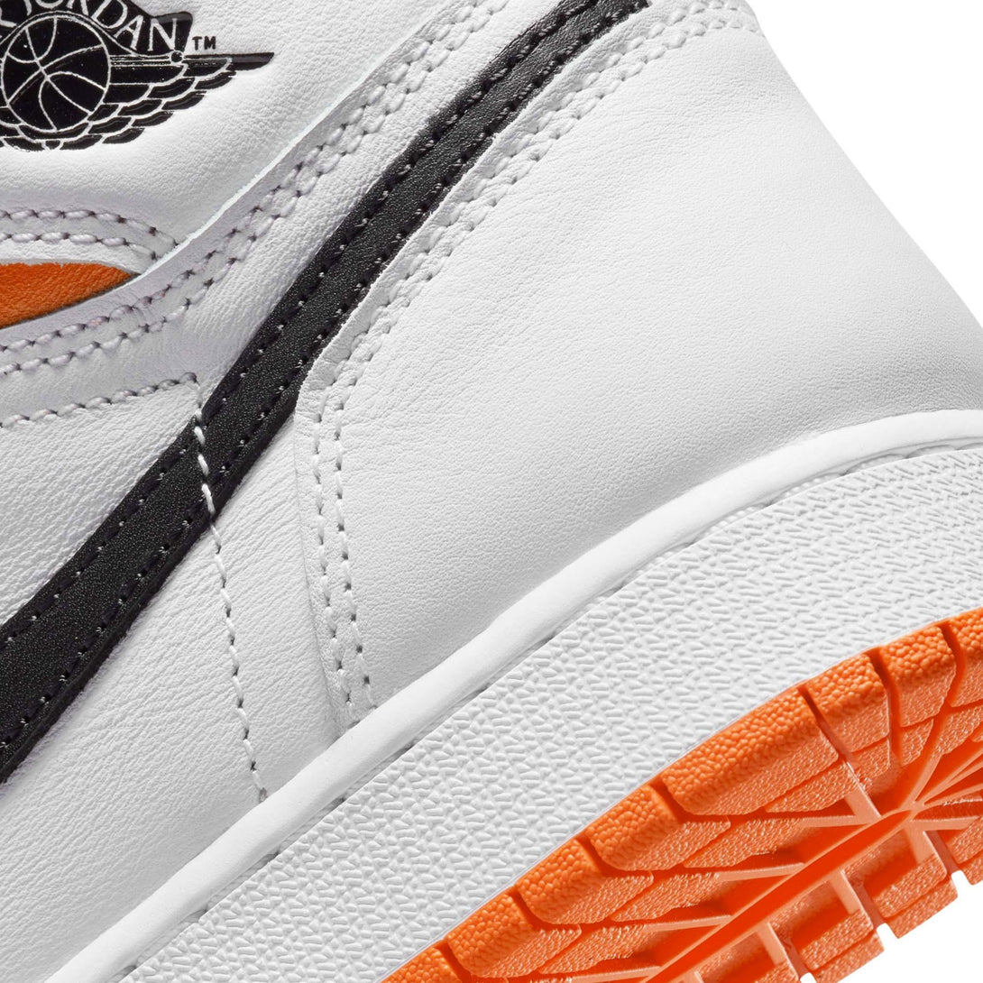 Air Jordan 1 Retro High OG GS 'Electro Orange'- Streetwear Fashion - lacezy.com