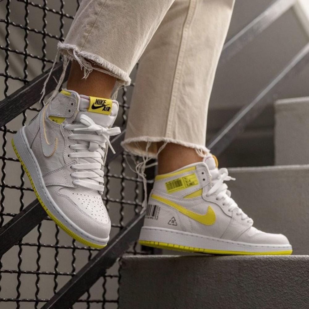 Air Jordan 1 Retro High OG GS 'First Class Flight'- Streetwear Fashion - lacezy.com