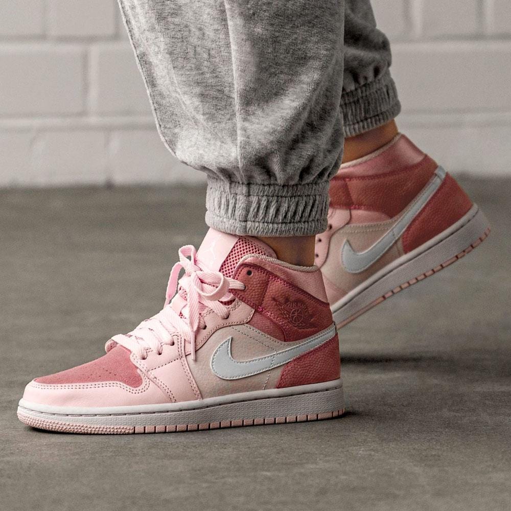 Air Jordan 1 WMNS Mid “Digital Pink”- Streetwear Fashion - lacezy.com