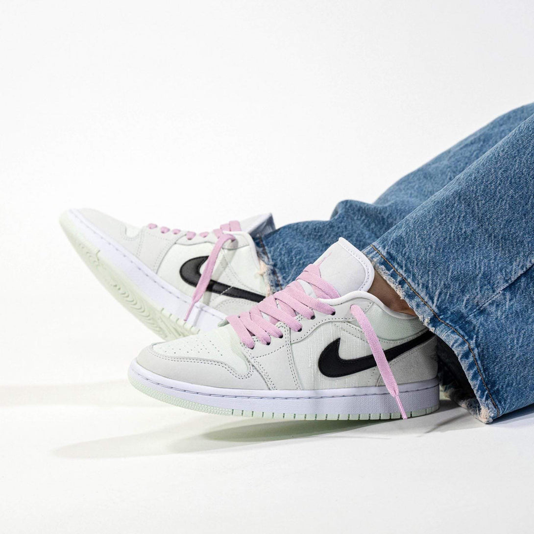 Air Jordan 1 Wmns Low SE 'Barely Green'- Streetwear Fashion - lacezy.com