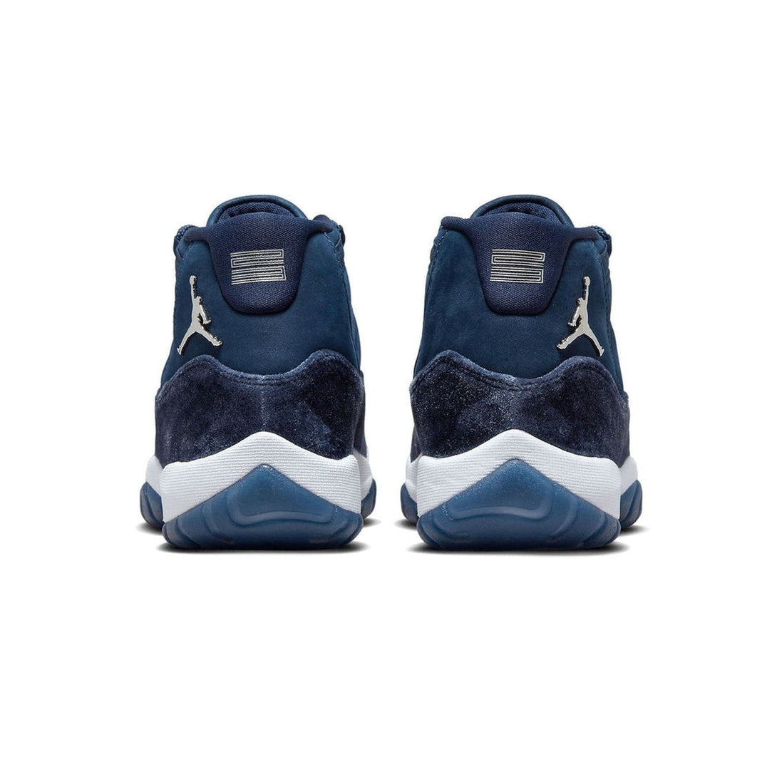 Air Jordan 11 Retro Wmns 'Midnight Navy Velvet'- Streetwear Fashion - lacezy.com