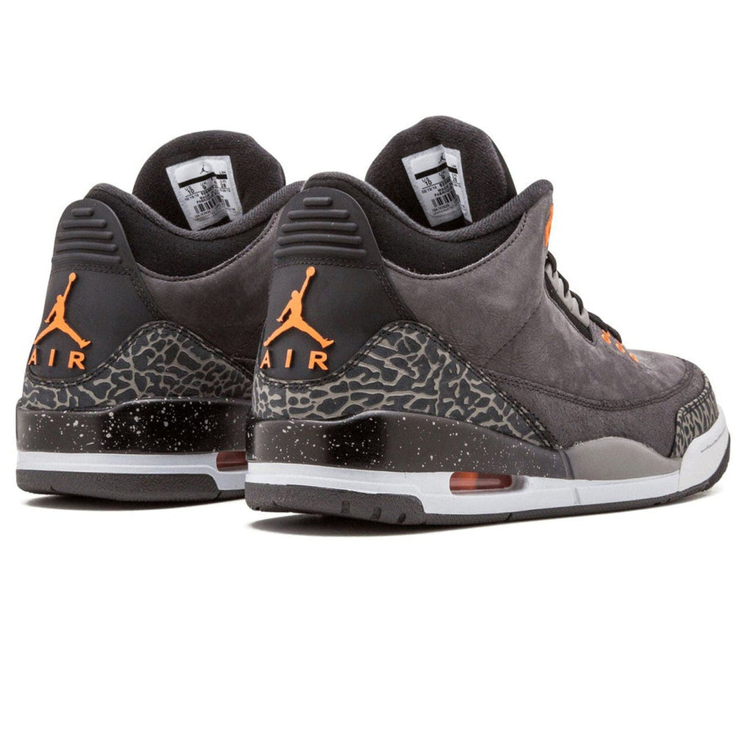 Air Jordan 3 Retro 'Fear'- Streetwear Fashion - lacezy.com