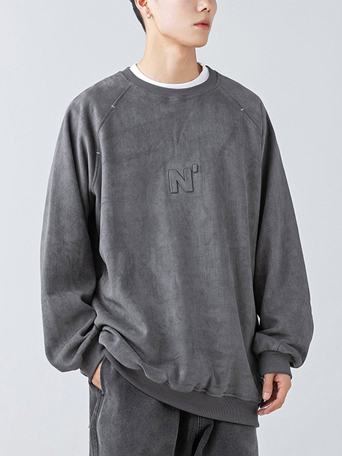 Lacezy - Letter Embossed Suede Sweatshirt- Streetwear Fashion - lacezy.com