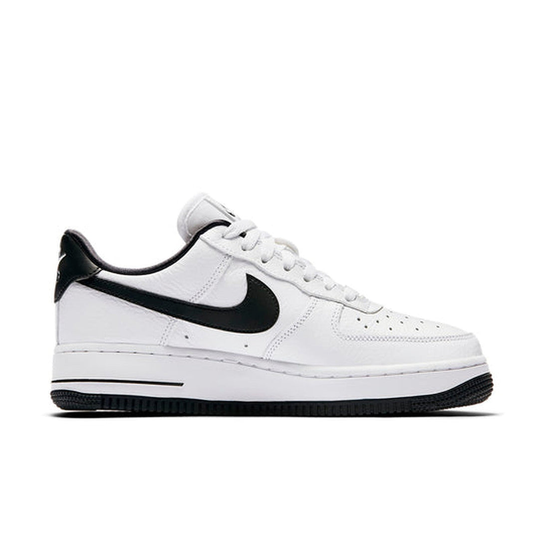 Nike Air Force 1 '07 SE 'White Black'- Streetwear Fashion - lacezy.com