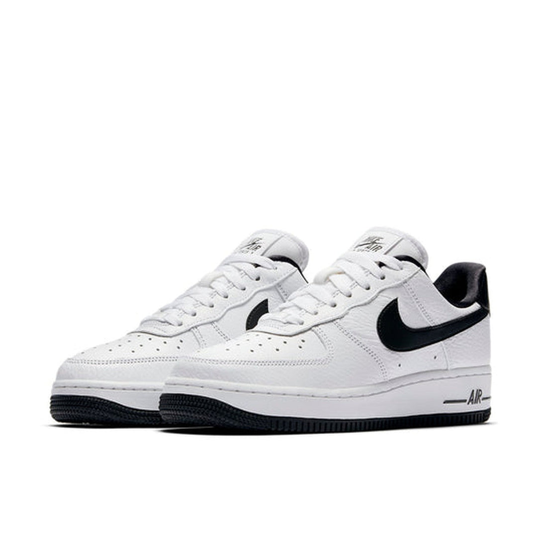 Nike Air Force 1 '07 SE 'White Black'- Streetwear Fashion - lacezy.com