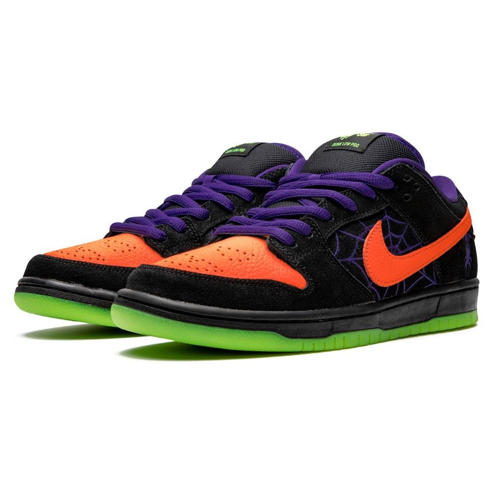 Nike Dunk Low SB 'Night of Mischief'- Streetwear Fashion - lacezy.com