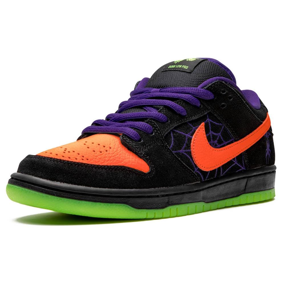 Nike Dunk Low SB 'Night of Mischief'- Streetwear Fashion - lacezy.com