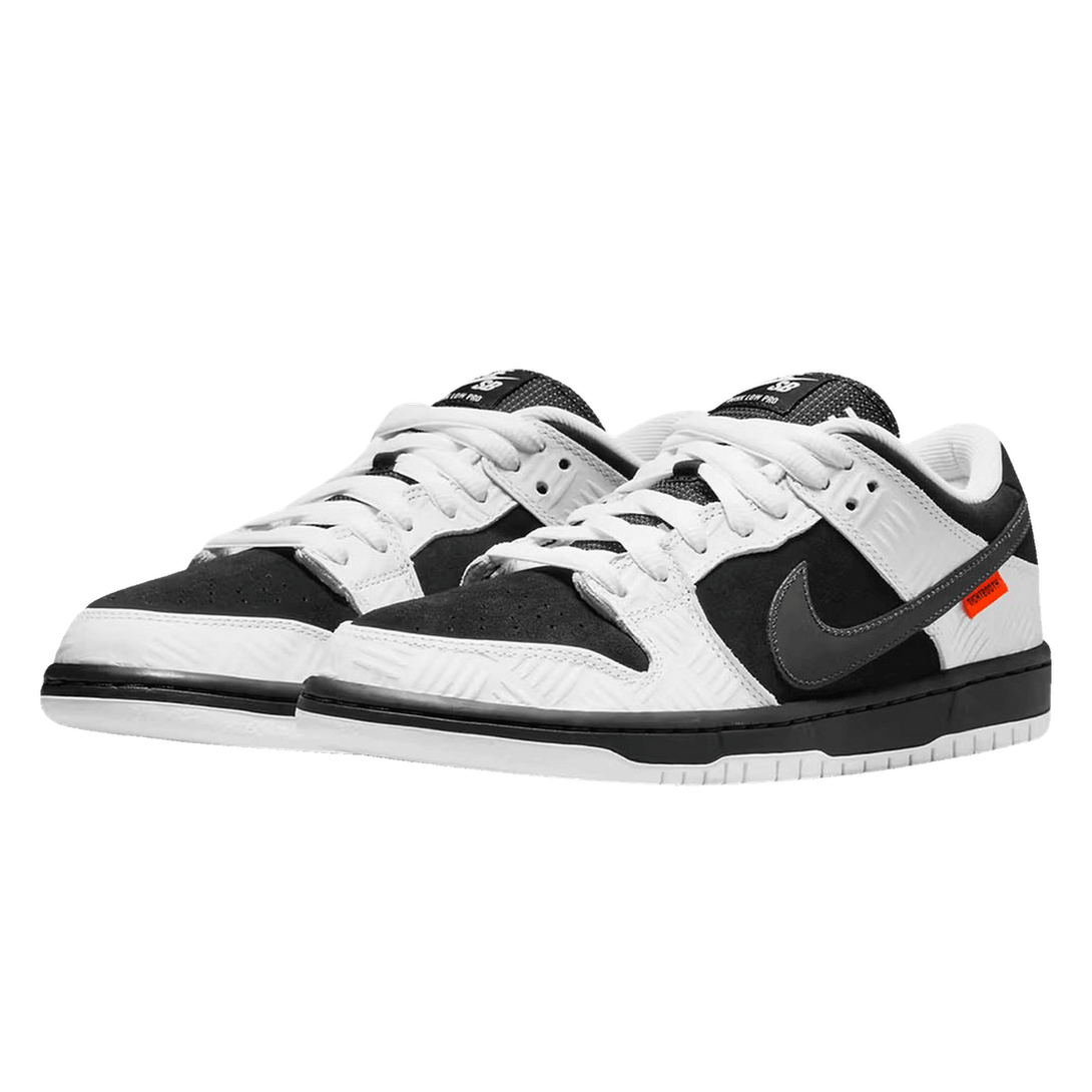 Nike Dunk SB Low Tightbooth- Streetwear Fashion - lacezy.com