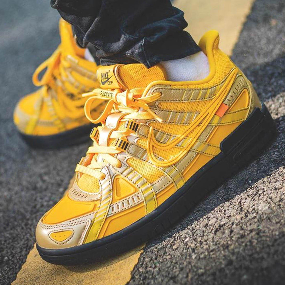 Off-White x Nike Air Rubber Dunk 'University Gold'- Streetwear Fashion - lacezy.com